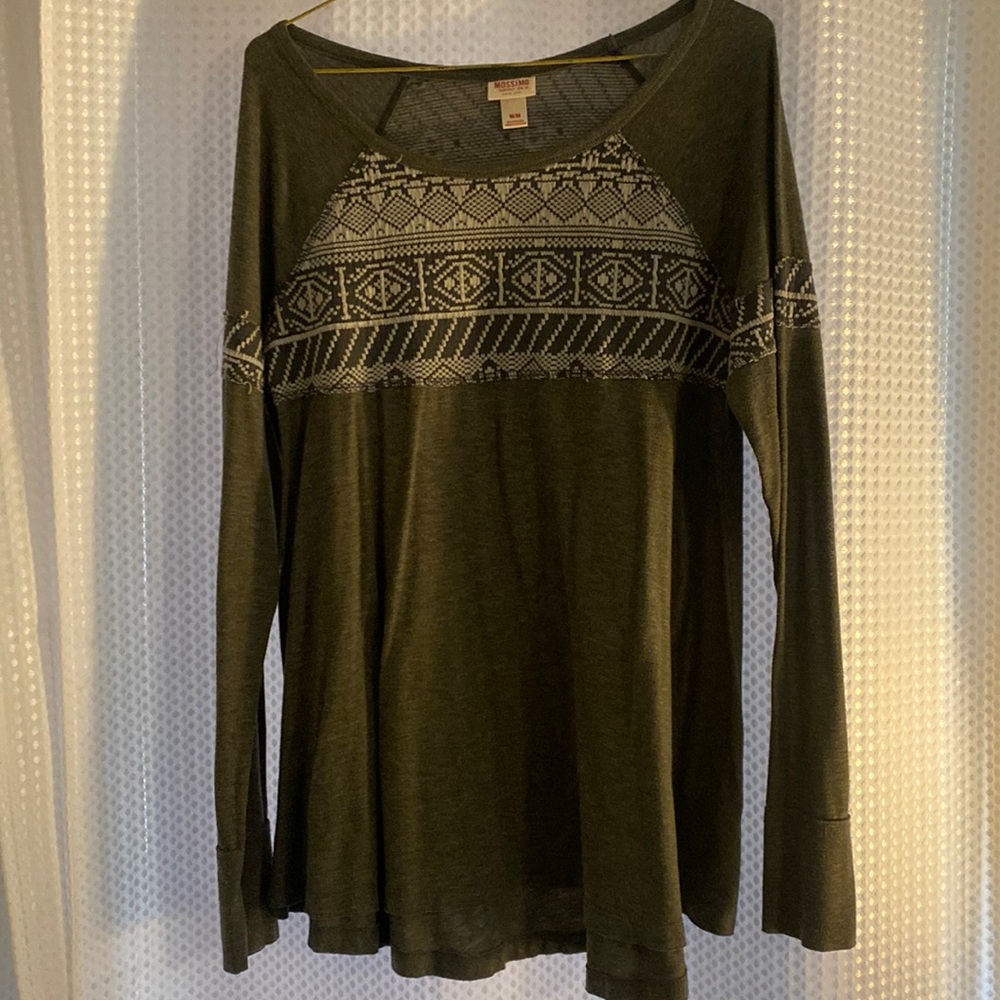Green flowy Mossimo shirt
